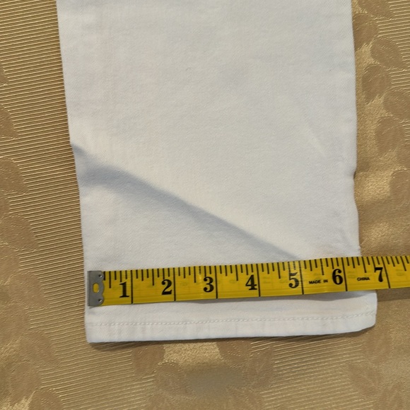 Curves 360 by NYDJ Slim Ankle Jeans. Size 8 short - Picture 13 of 13